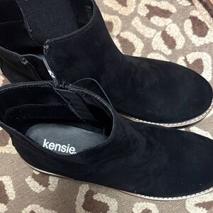 Kensie Elegant Black Suede Booties